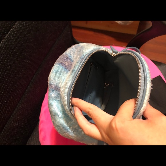 SOLD Chanel waterfall sequin backpack - Picture 5 of 7